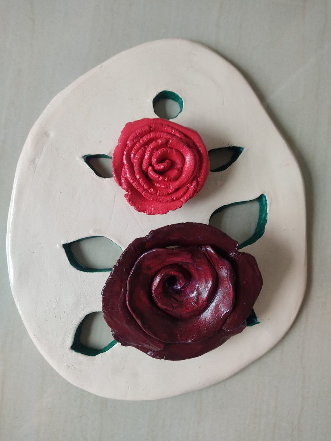Las dos placas florales terminadas