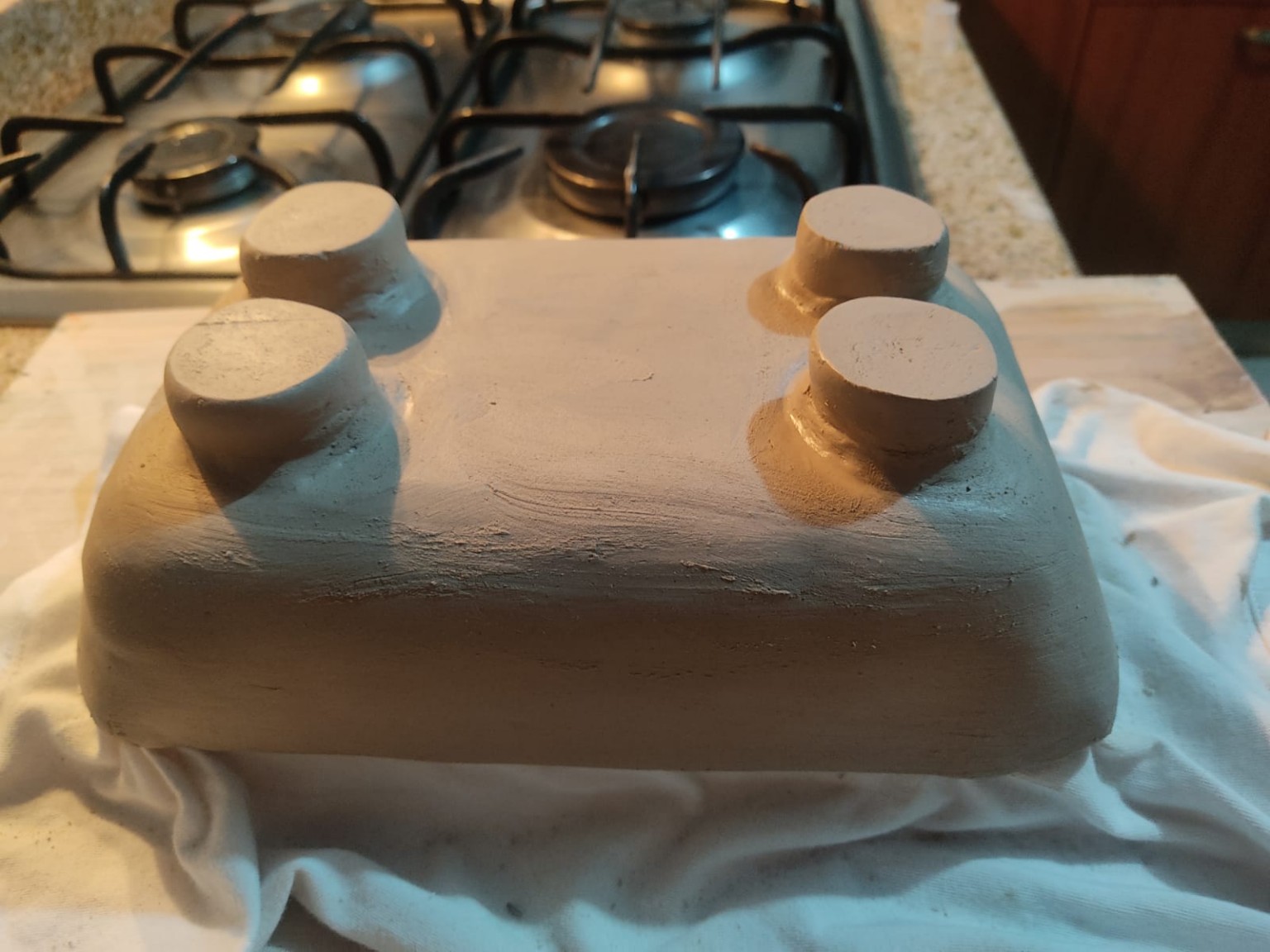 Base del Frutero tropical con sus cuatro patas cilíndricas